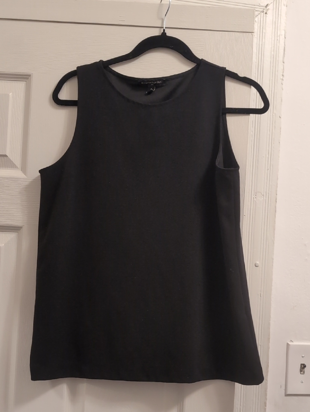 Banana Republic Factory Black Sleeveless Boxy Top With Tulip Back